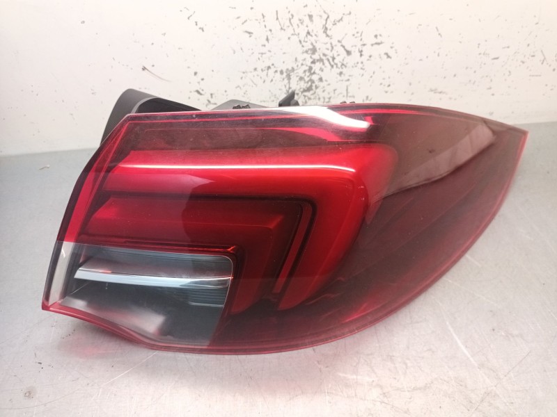 Recambio de piloto trasero derecho exterior para opel insignia b grand sport (z18) 1.5 (68) referencia OEM IAM 39125836  