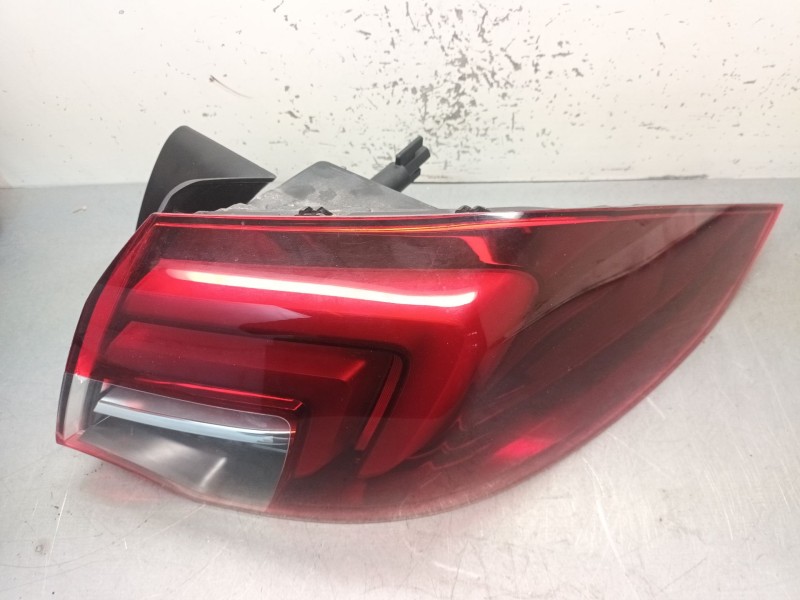 Recambio de piloto trasero derecho exterior para opel insignia b grand sport (z18) 1.5 (68) referencia OEM IAM 39125836  