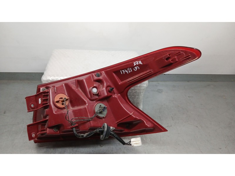 Recambio de piloto trasero izquierdo exterior para hyundai i20 iii (bc3, bi3) 1.2 referencia OEM IAM 92401Q0000 ROZADO 