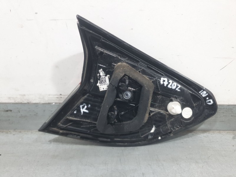 Recambio de piloto trasero derecho interior para opel corsa f (p2jo) 1.2 (68) referencia OEM IAM 9830096180 901941552L40 VALEO