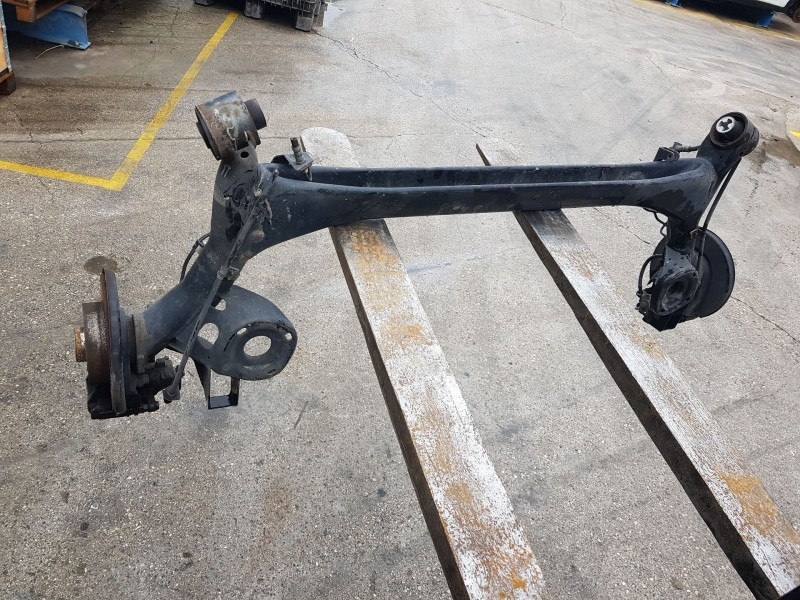 Recambio de puente trasero para volkswagen polo v (6r1, 6c1) 1.4 (6r1) referencia OEM IAM 6R0500051B DISCOS C/ABS Y 5 TORNILLOS 