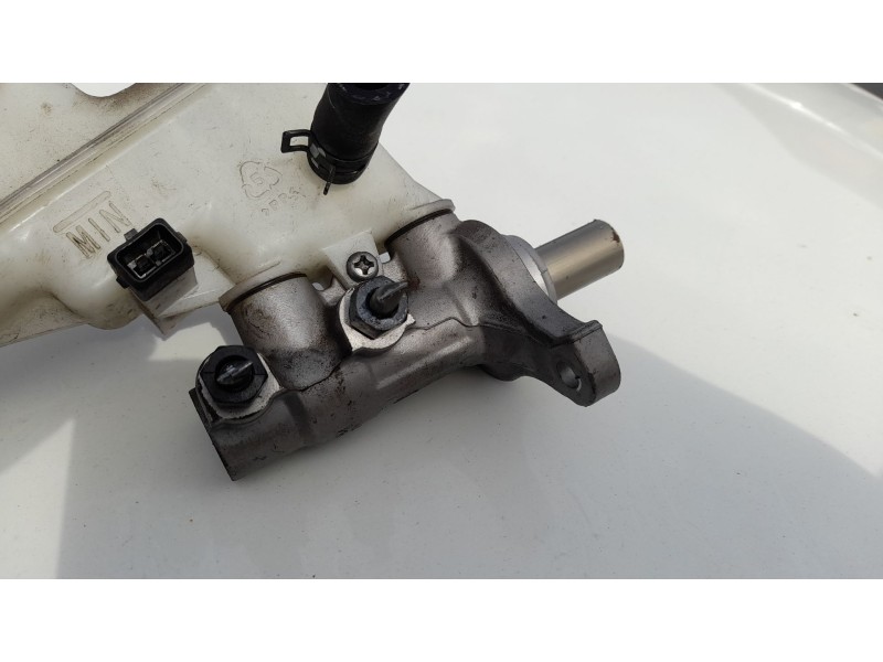 Recambio de bomba freno para kia rio iii (ub) 1.2 cvvt referencia OEM IAM 585101W200  