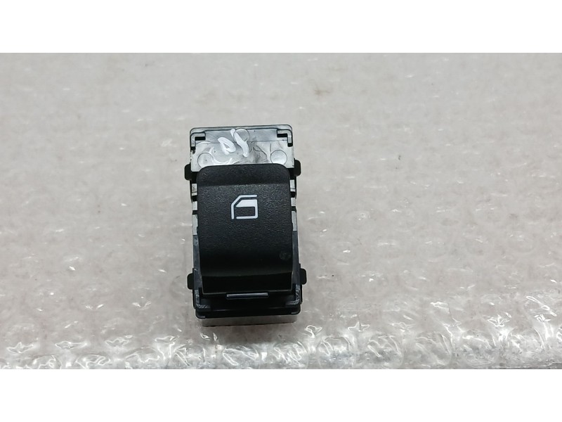 Recambio de mando elevalunas trasero derecho para hyundai i20 iii (bc3, bi3) 1.2 referencia OEM IAM 93581Q0000  