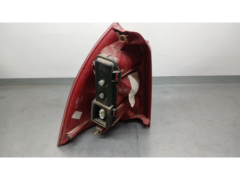 Recambio de piloto trasero derecho para peugeot 307 sw (3h) 1.6 16v referencia OEM IAM 6351Q6 ROZADO 