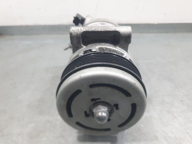 Recambio de compresor aire acondicionado para peugeot 308 sw ii (lc_, lj_, lr_, lx_, l4_) 1.2 thp 130 referencia OEM IAM 9812682