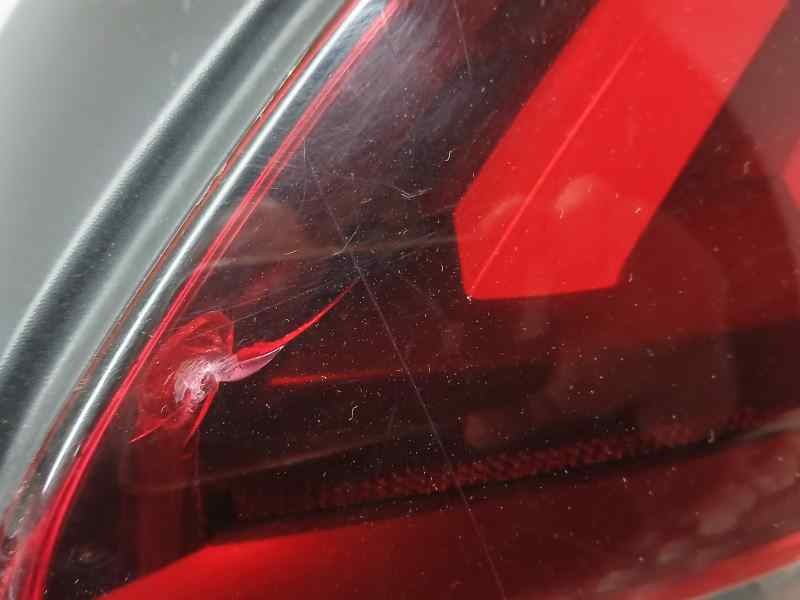 Recambio de piloto trasero derecho para peugeot 208 style referencia OEM IAM 9810430580  TOCADO