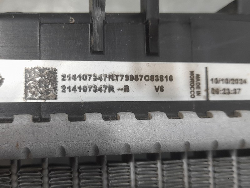 Recambio de radiador agua para dacia sandero iii 1.0 tce 100 eco-g referencia OEM IAM 214107347R T79957C VALEO