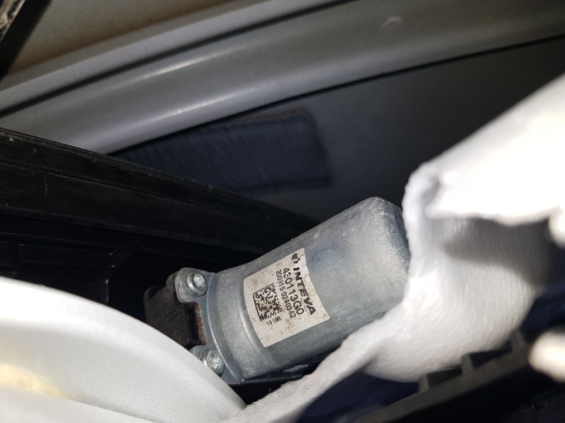 Recambio de elevalunas trasero derecho para peugeot 208 (p2) allure referencia OEM IAM 9829045580 430113G0 ELECTRICO