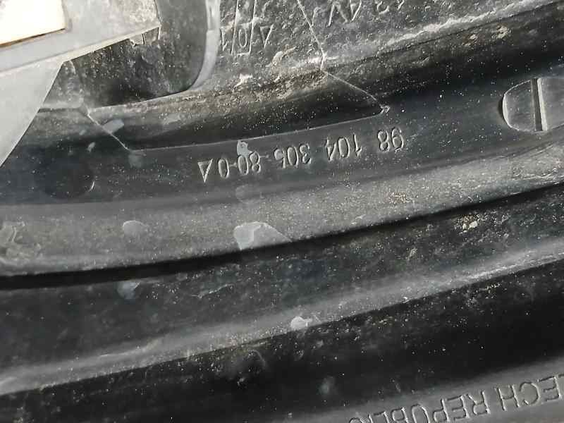 Recambio de piloto trasero derecho para peugeot 208 style referencia OEM IAM 9810430580  TOCADO