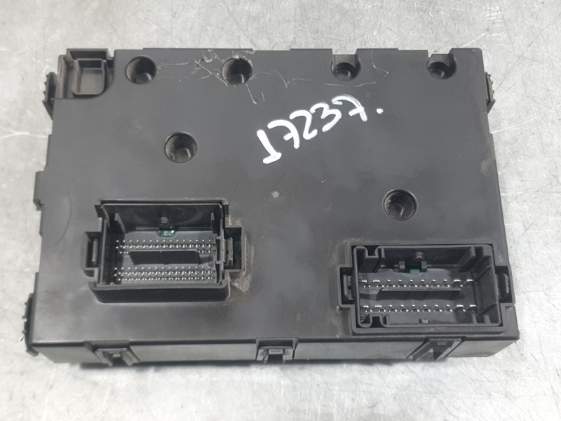 Recambio de caja reles / fusibles para fiat 500e (332_) elektro 3+1 (fa1) referencia OEM IAM 00522008060  