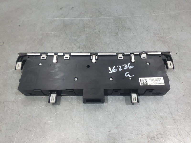 Recambio de mando climatizador para fiat 500 e icon referencia OEM IAM 07357256870  