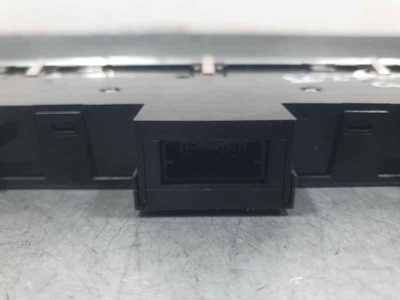 Recambio de mando climatizador para fiat 500 e icon referencia OEM IAM 07357256870  