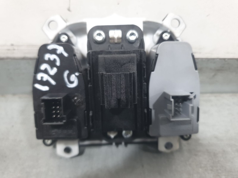 Recambio de palanca freno de mano para fiat 500e (332_) elektro 3+1 (fa1) referencia OEM IAM 7357602650  