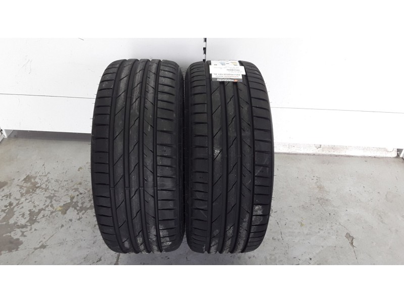 Recambio de neumatico pareja para neumaticos nuevos - referencia OEM IAM 225401892Y HANKOOK 225/40/18/92Y