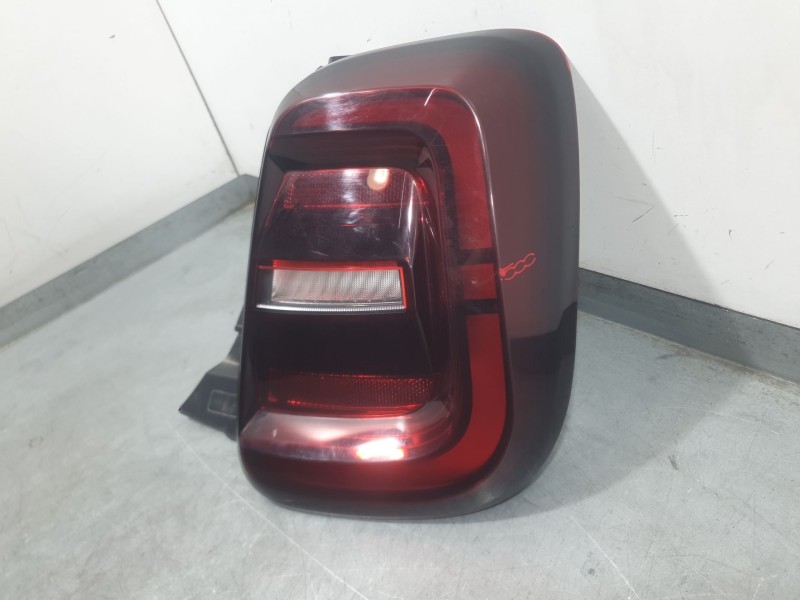 Recambio de piloto trasero derecho para fiat 500e (332_) elektro 3+1 (fa1) referencia OEM IAM 052213315 F332BECETTRH MOPAR