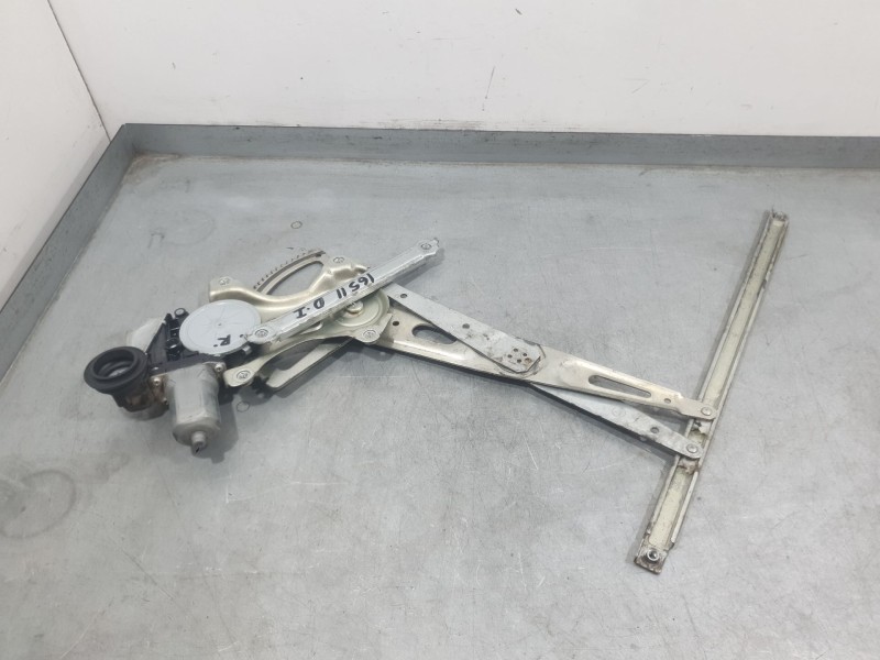 Recambio de elevalunas delantero izquierdo para toyota urban cruiser (_p1_) 1.33 (nsp110_) referencia OEM IAM 8572048070 0620200