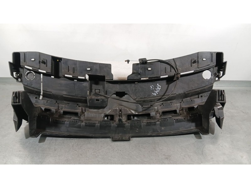 Recambio de rejilla delantera para citroën c4 cactus 1.5 bluehdi 100 referencia OEM IAM 9814095980  