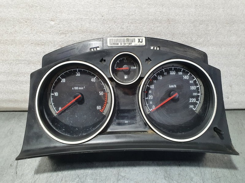 Recambio de cuadro instrumentos para opel zafira b cosmo referencia OEM IAM 13225988  