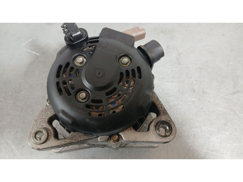 Recambio de alternador para citroën c4 cactus 1.5 bluehdi 100 referencia OEM IAM 9820893880 DENSO 1042119580