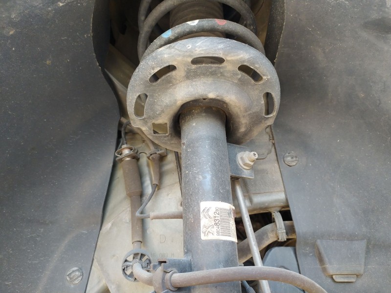Recambio de amortiguador delantero derecho para peugeot 208 i (ca_, cc_) 1.2 vti 82 referencia OEM IAM 9804831280  
