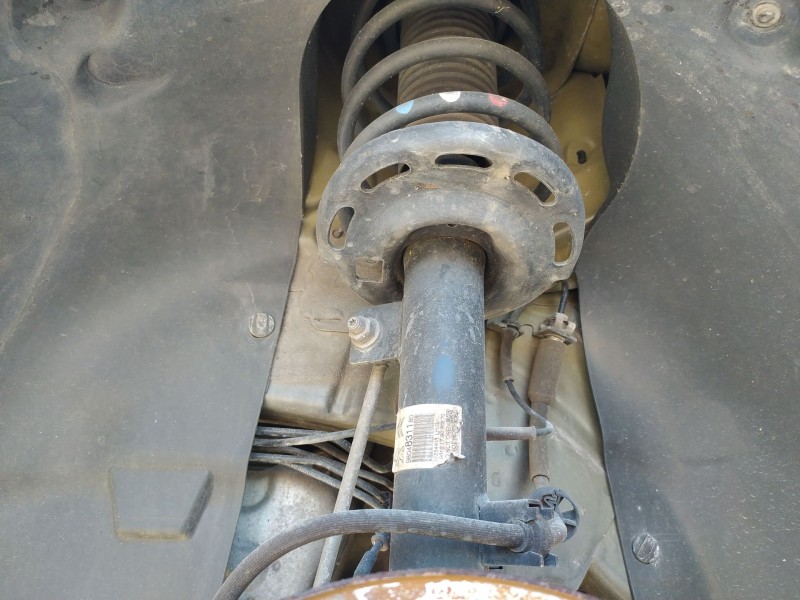 Recambio de amortiguador delantero izquierdo para peugeot 208 i (ca_, cc_) 1.2 vti 82 referencia OEM IAM 9804831180  