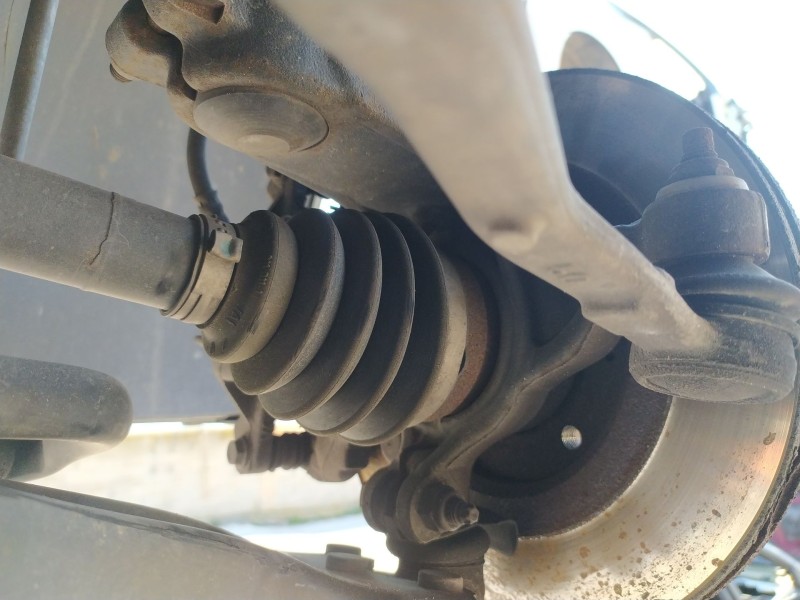 Recambio de mangueta delantera derecha para peugeot 208 i (ca_, cc_) 1.2 vti 82 referencia OEM IAM 1607557580  