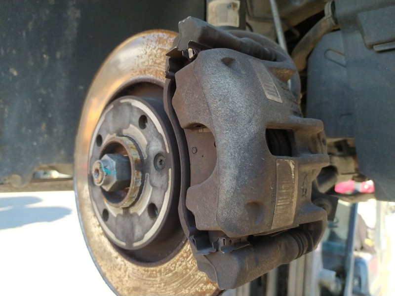 Recambio de pinza freno delantera derecha para peugeot 208 i (ca_, cc_) 1.2 vti 82 referencia OEM IAM 1617292180  