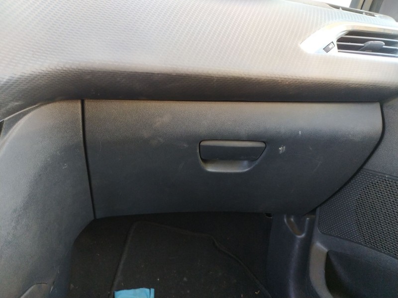 Recambio de guantera para peugeot 208 i (ca_, cc_) 1.2 vti 82 referencia OEM IAM 96728471MA  