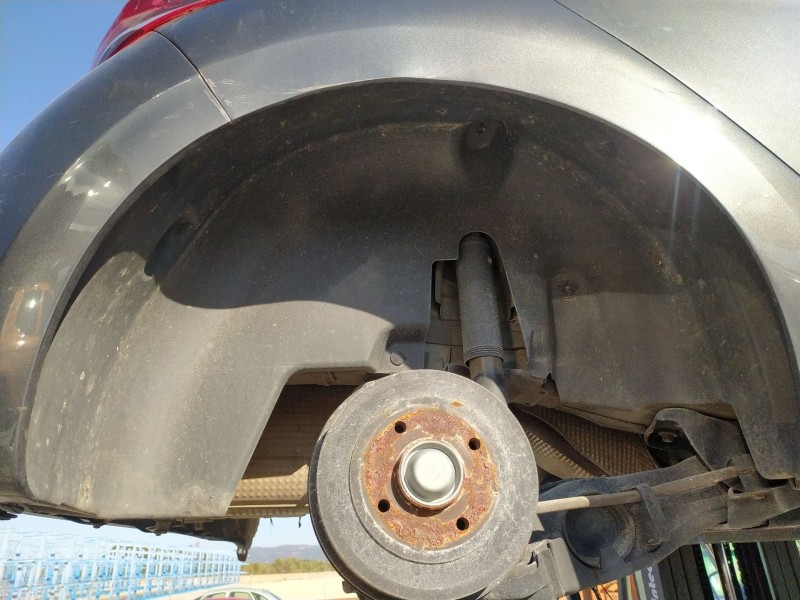 Recambio de plastico pase rueda tras. dch. para peugeot 208 i (ca_, cc_) 1.2 vti 82 referencia OEM IAM 9673797380  
