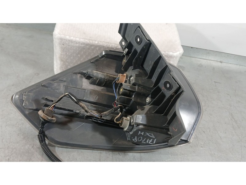 Recambio de piloto trasero derecho exterior para nissan x-trail iii (t32_, t32r, t32rr) 1.6 dci (t32) referencia OEM IAM 265544C