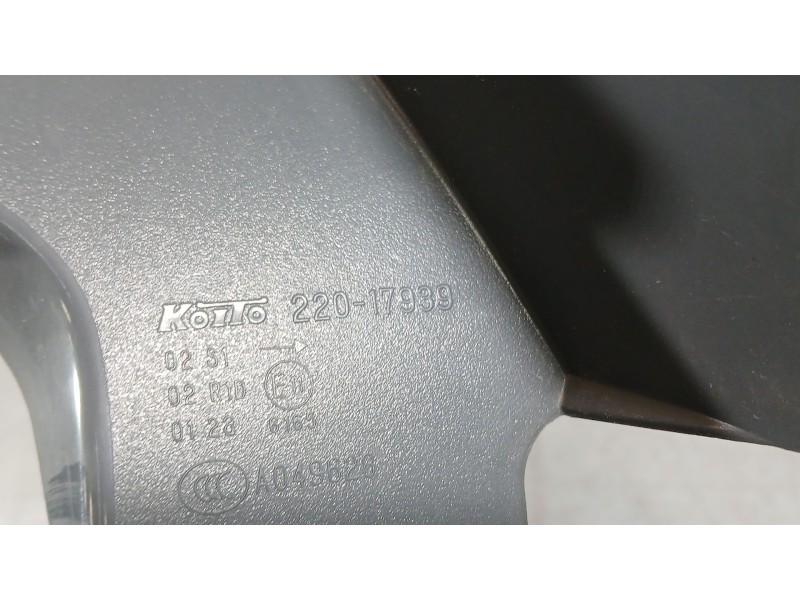 Recambio de piloto trasero derecho exterior para nissan x-trail iii (t32_, t32r, t32rr) 1.6 dci (t32) referencia OEM IAM 265544C