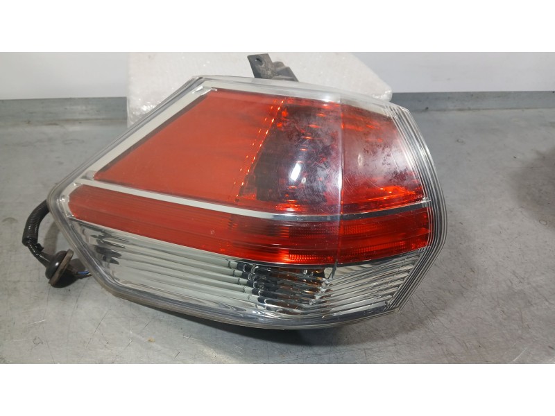 Recambio de piloto trasero izquierdo exterior para nissan x-trail iii (t32_, t32r, t32rr) 1.6 dci (t32) referencia OEM IAM 26559