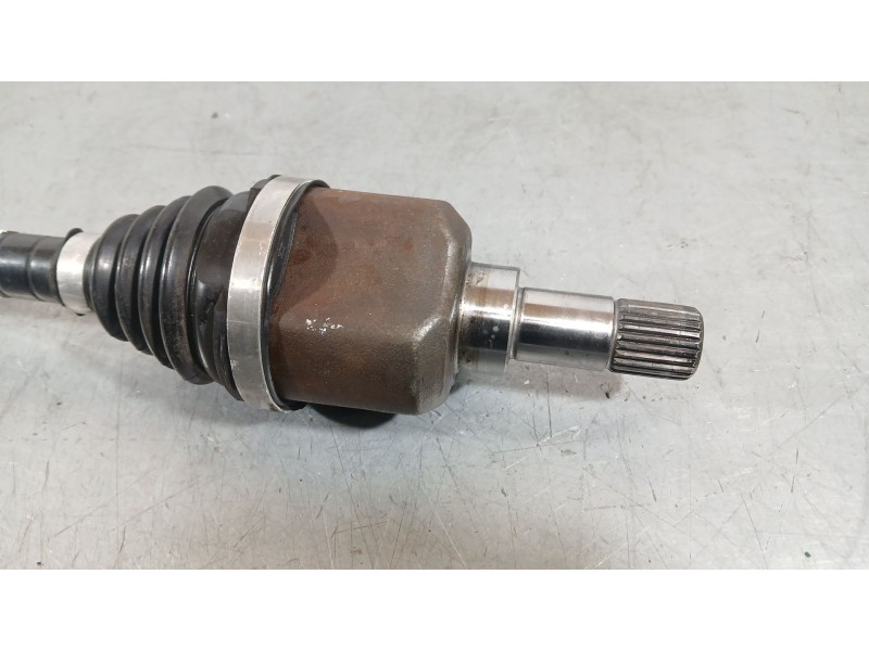 Recambio de transmision delantera izquierda para peugeot 208 (p2) allure referencia OEM IAM 9825391080  