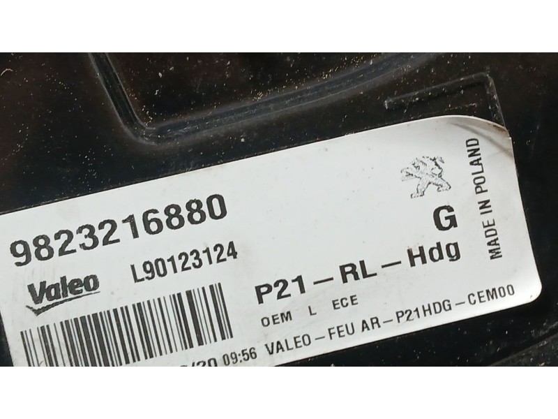 Recambio de piloto trasero izquierdo para peugeot 208 (p2) allure referencia OEM IAM 9823216880 VALEO L90123124