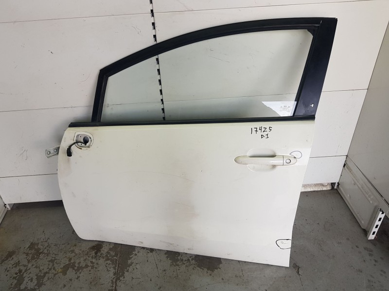 Recambio de puerta delantera izquierda para kia rio iii (ub) 1.2 cvvt referencia OEM IAM 760031W010 TOCADA 