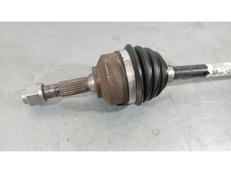 Recambio de transmision delantera izquierda para citroën c3 iii (sx) 1.2 vti 82 referencia OEM IAM 9803019580  