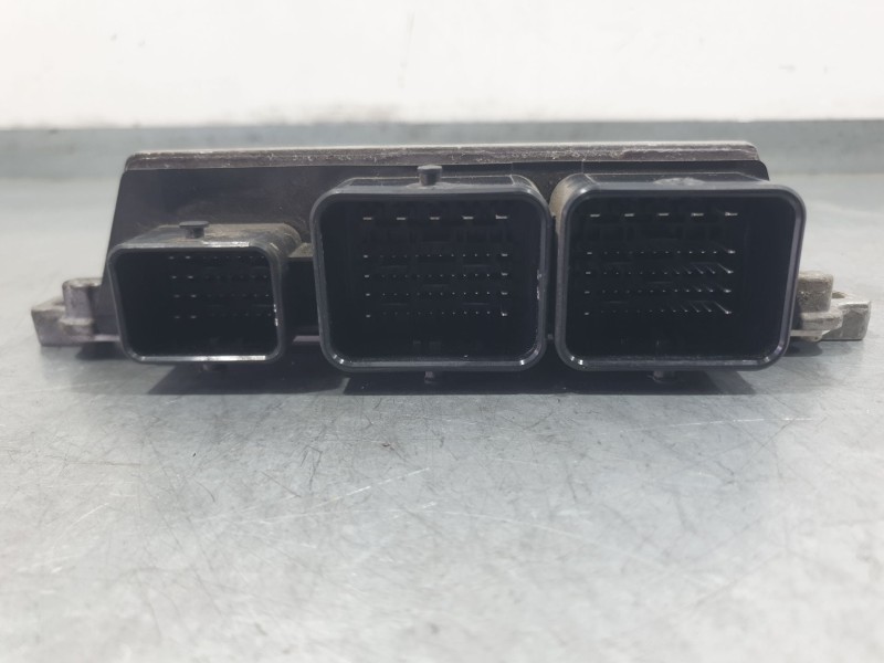 Recambio de centralita motor uce para peugeot 208 i (ca_, cc_) 1.2 vti 82 referencia OEM IAM 9811545080 160880984 VALEO