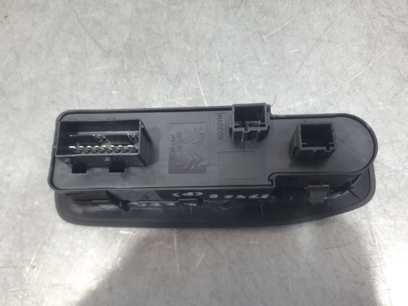Recambio de mando elevalunas delantero izquierdo para peugeot 208 i (ca_, cc_) 1.2 vti 82 referencia OEM IAM 96749624ZD C/MANDO 