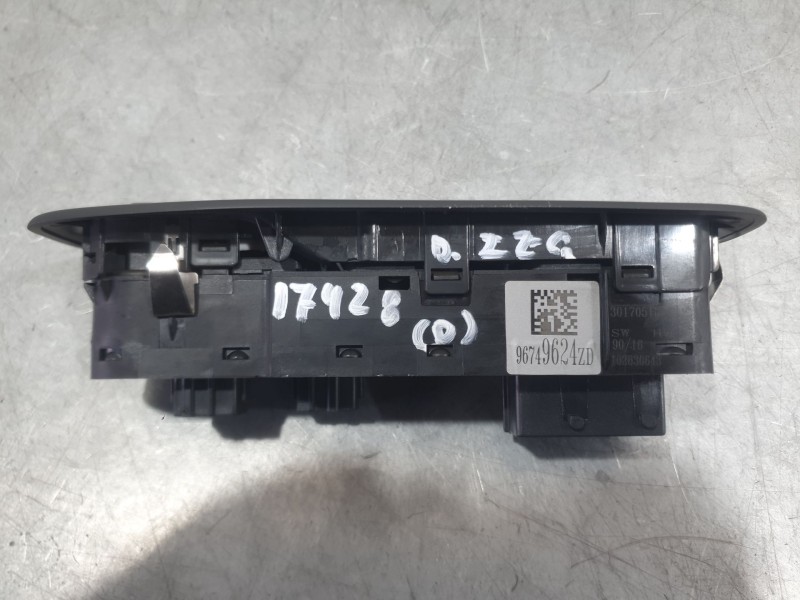 Recambio de mando elevalunas delantero izquierdo para peugeot 208 i (ca_, cc_) 1.2 vti 82 referencia OEM IAM 96749624ZD C/MANDO 