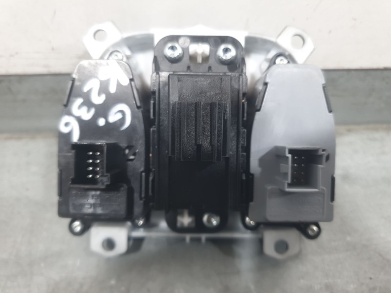 Recambio de palanca freno de mano para fiat 500 e icon referencia OEM IAM 07357602650  