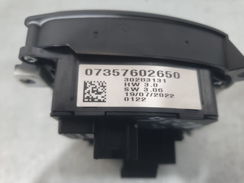 Recambio de palanca freno de mano para fiat 500 e icon referencia OEM IAM 07357602650  