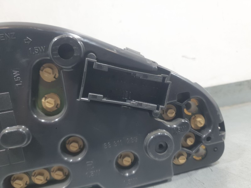 Recambio de cuadro instrumentos para mercedes-benz clk (c208) clk 200 (208.335) referencia OEM IAM A2085401911  