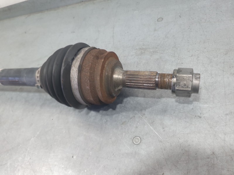 Recambio de transmision delantera derecha para peugeot 208 i (ca_, cc_) 1.2 vti 82 referencia OEM IAM 9803959680  