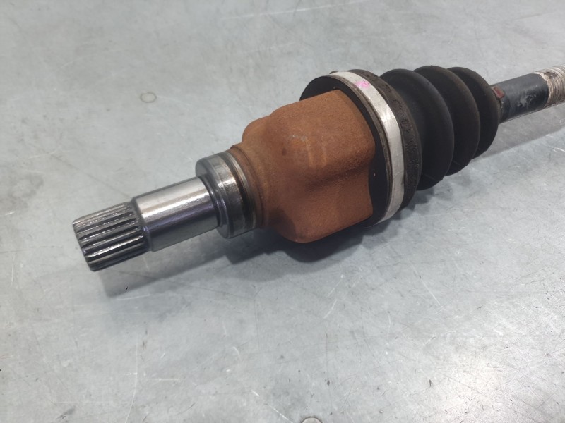 Recambio de transmision delantera izquierda para peugeot 208 i (ca_, cc_) 1.2 vti 82 referencia OEM IAM 9803959580  