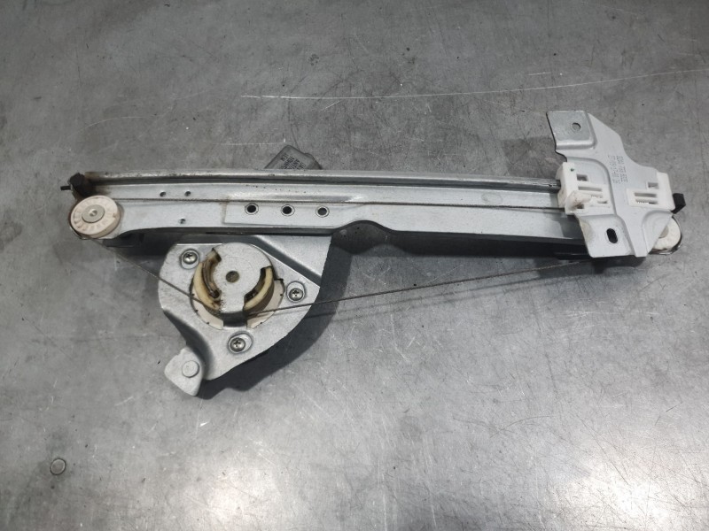 Recambio de elevalunas trasero derecho para dacia duster (hs_) 1.5 dci referencia OEM IAM 8200733832E  