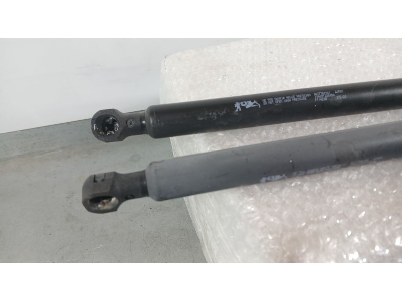 Recambio de amortiguadores maletero / porton para peugeot 208 (p2) allure referencia OEM IAM 9827758080  