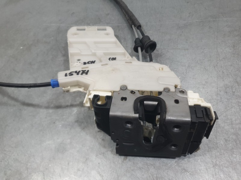 Recambio de cerradura puerta delantera derecha para jeep compass ii busines 4x2 referencia OEM IAM 52139900  