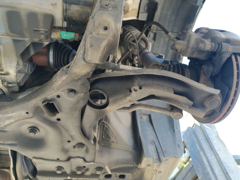 Recambio de brazo suspension inferior delantero izquierdo para nissan micra v (k14) 1.0 ig-t 100 referencia OEM IAM 545015FA1C  