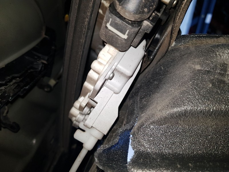 Recambio de cerradura puerta trasera izquierda para audi a4 b7 (8ec) 1.9 tdi referencia OEM IAM 8E0839015AA  