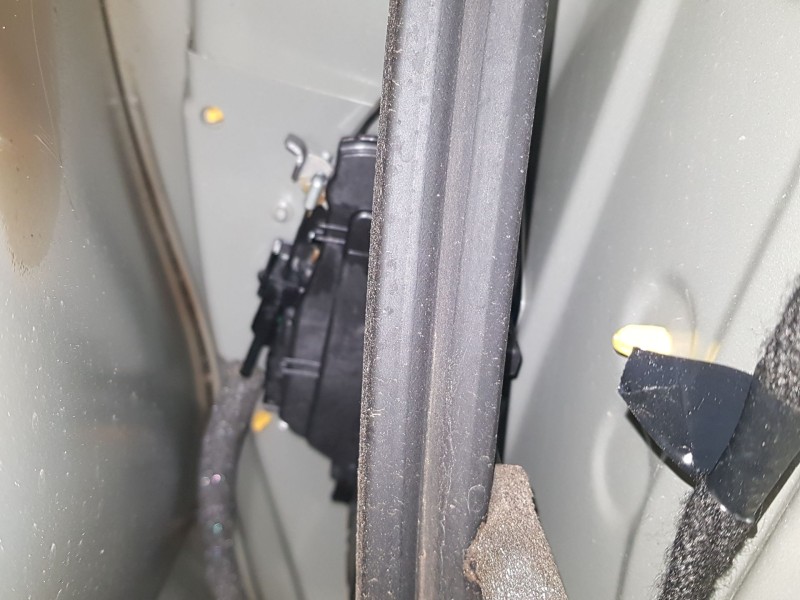 Recambio de cerradura puerta trasera izquierda para nissan micra v (k14) 1.0 ig-t 100 referencia OEM IAM 825015FA0A  